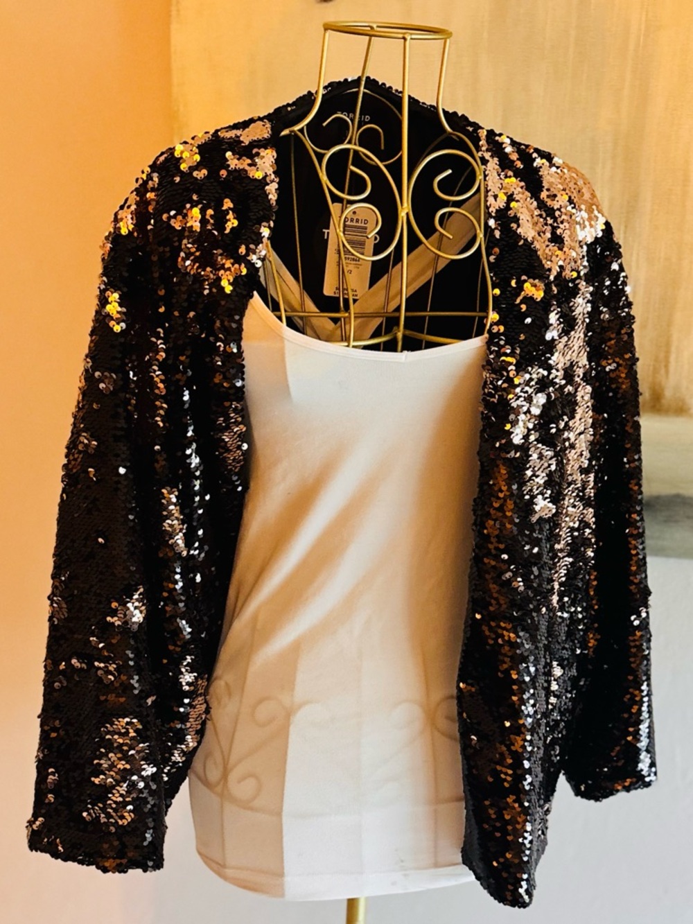NWT Torrid Runway Black Sequin Kimono Cardigan Size 1/2 - Picture 3 of 6